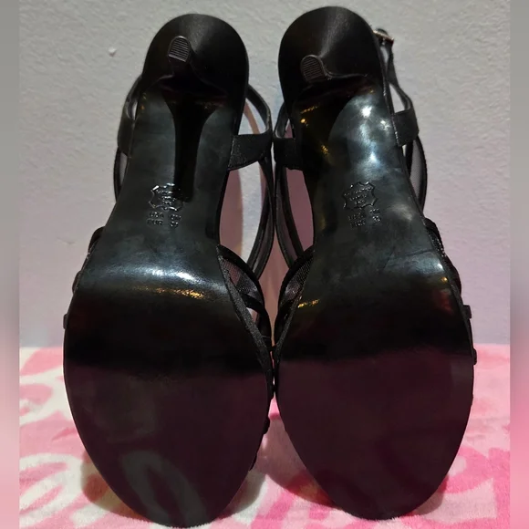Women's Nina's Black Bess Heel, Size  9M - Picture 7 of 7